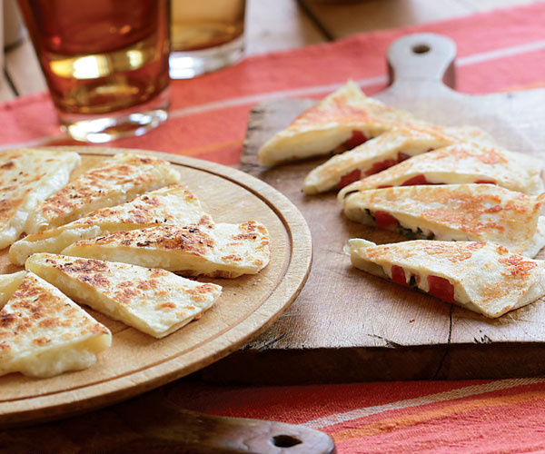 Entrée cashère, Recette Cashère:Quesadillas tomate, mozzarella, basilic